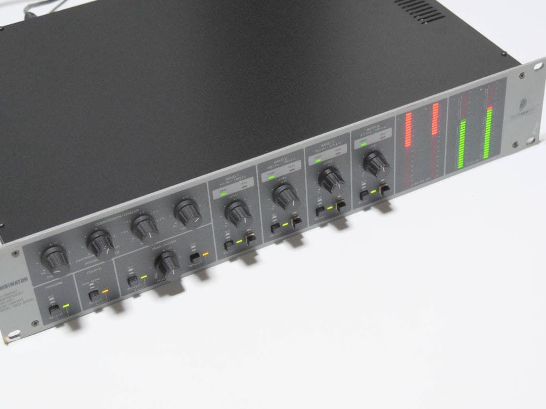 Behringer ベリンガー MDX8000 マルチバンドコンプレッサー取説付
