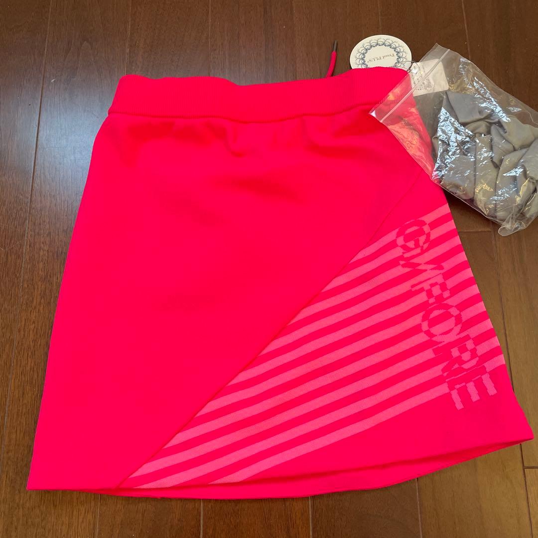 G/FORE ピンクスカート