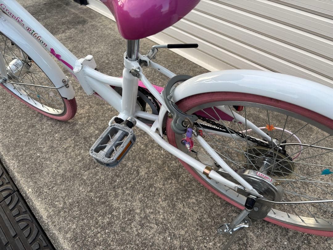 子供用自転車 20インチ ホワイト ピンク　GR-RIBBON