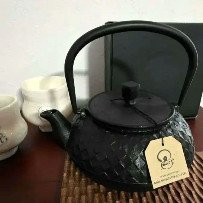 【未使用】ロジアソシエイツ 南部鉄器 GRID PATTERN 1.0L