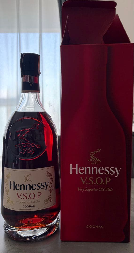 Hennessy V.S.O.P 1000ml 箱入り