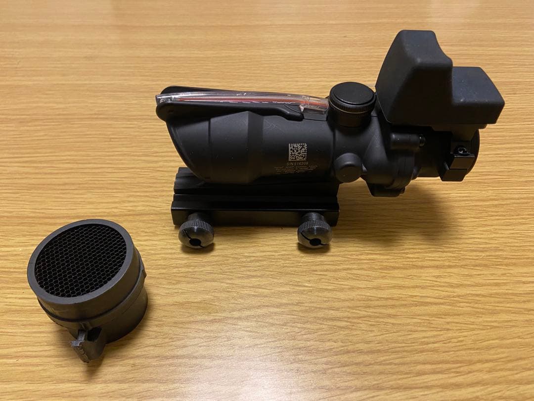 Evolution Gear製 ACOG TA31 4x32 RMRサイト搭載