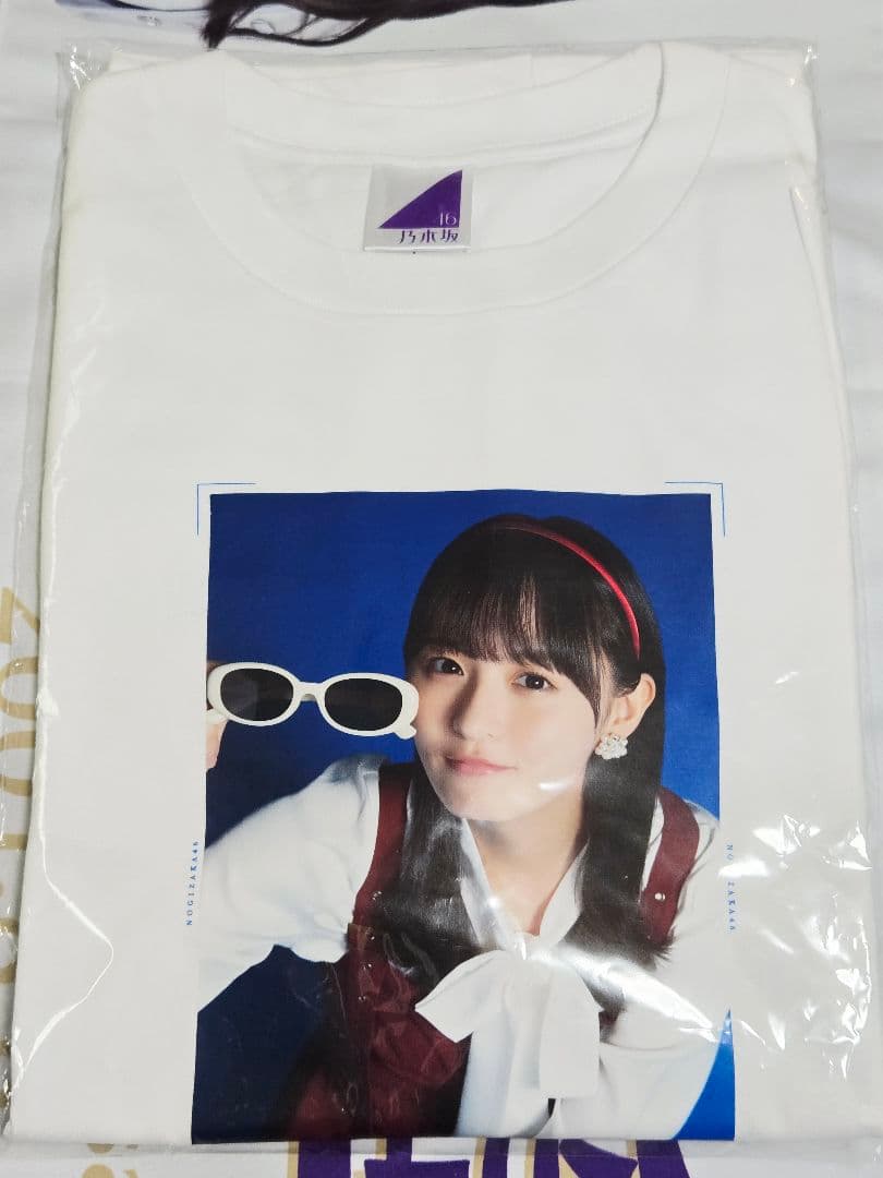 乃木坂46 遠藤さくら のぎBOX SR賞 直筆サイン入りフォトTシャツ
