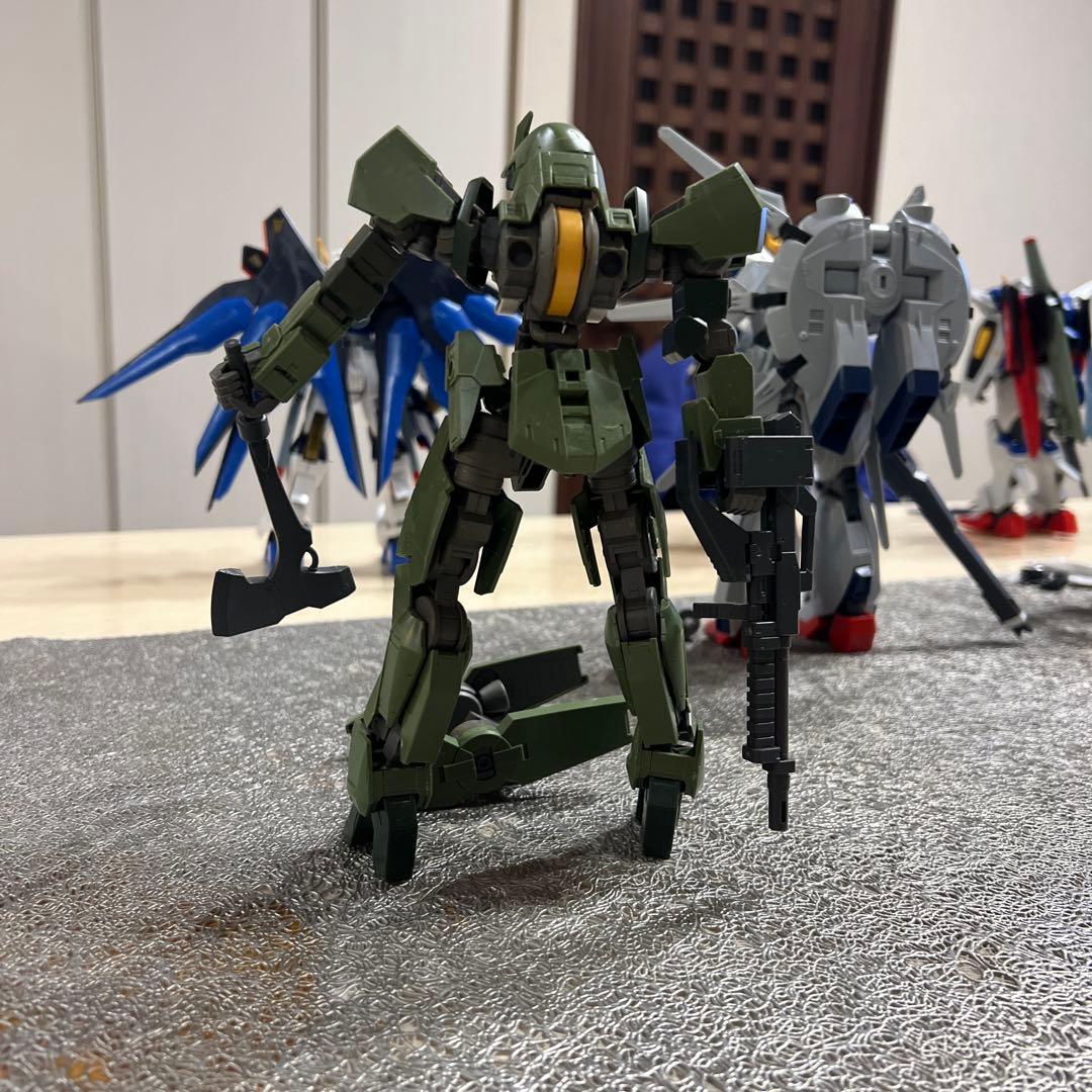 ガンダムモデル 10体　完成品（ジャンク）