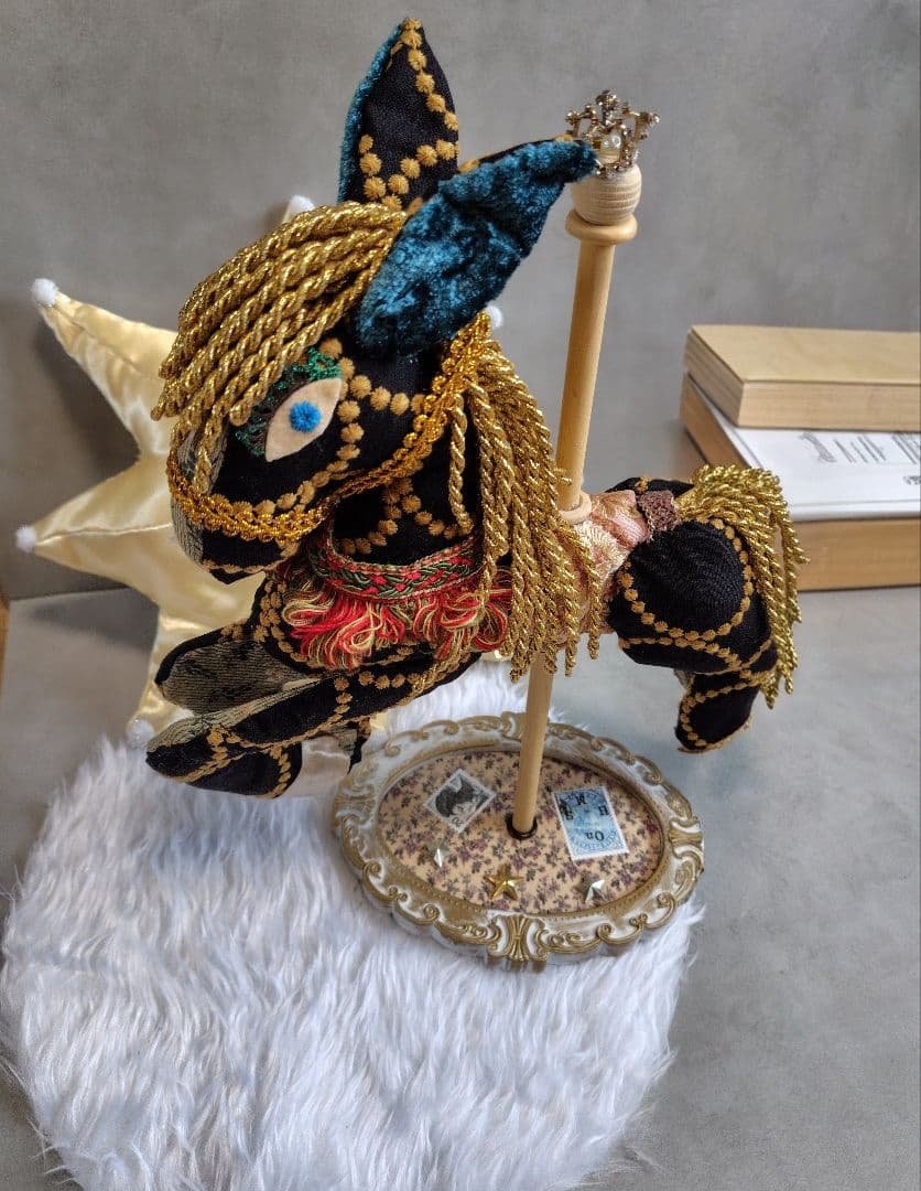 【カルーセルシリーズ】黒毛の木馬ぬいぐるみ