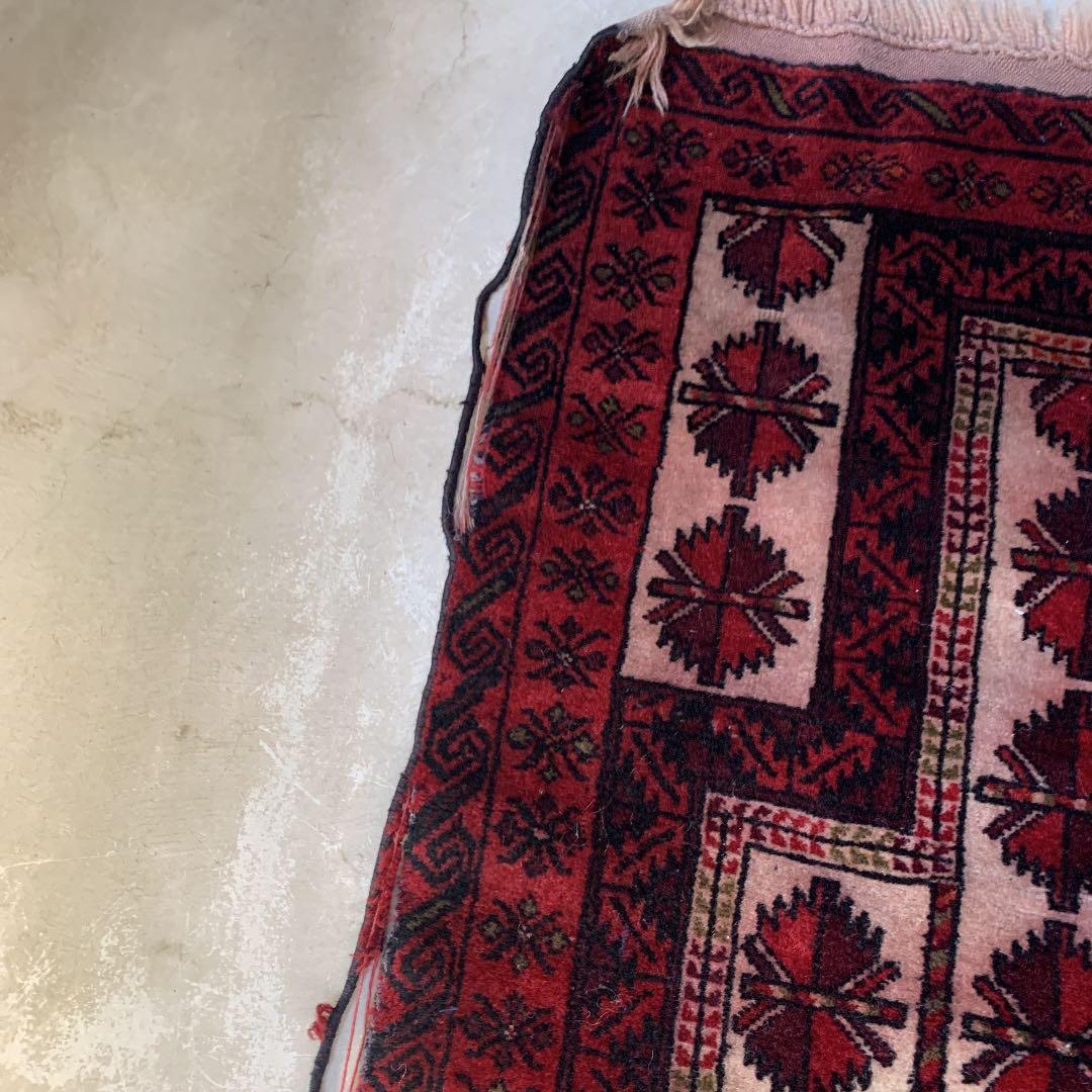 △ antique 絨毯 ② △