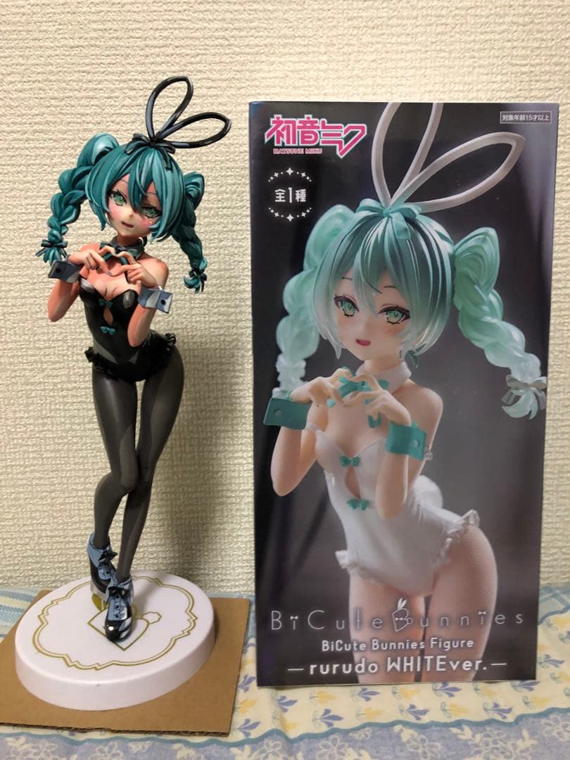 初音ミク　Bi Cute Bunniesフィギュア　リペイント　2次元塗装