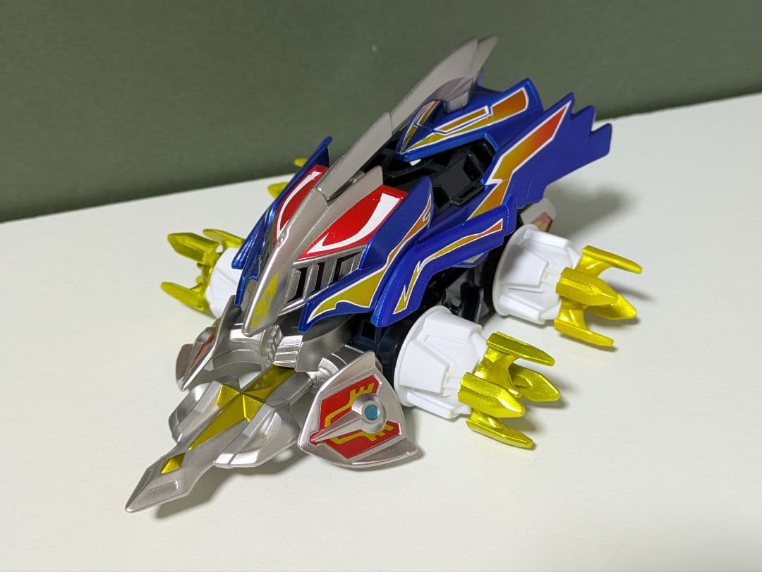 クラッシュギア　ガルダフェニックス　全塗装