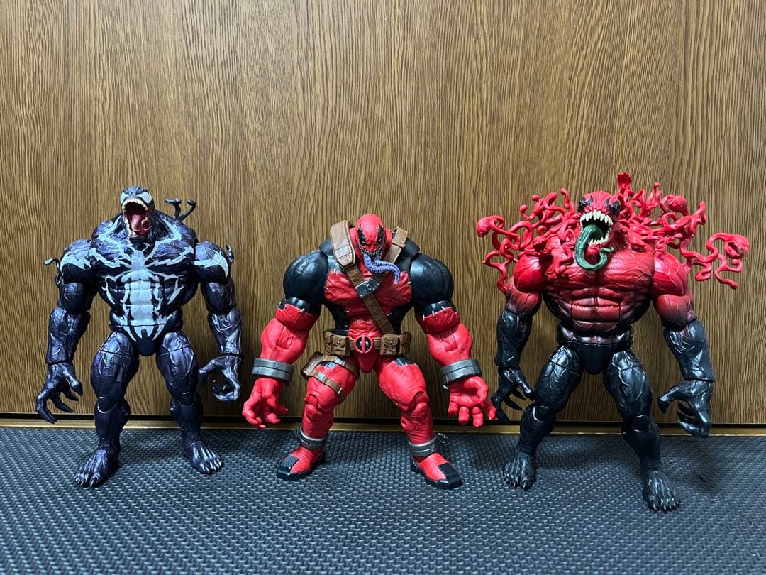 マーベル　ハズブロ　トキシン　モンスターヴェノム　ヴェノムプール　フィギュア