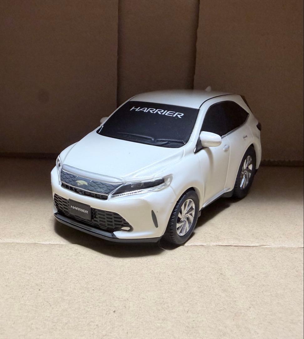 ドライブタウン トヨタ ハリアーターボ60系 プルバックミニカー カラーサンプル