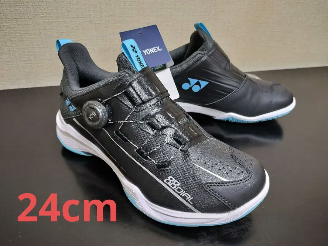 ヨネックス バドミントンシューズ　24cm　88ダイヤル