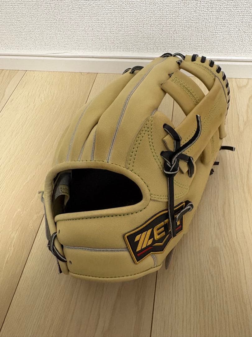 ZETT プロステイタス吉川モデルサイズ４