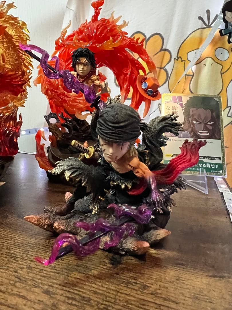 ゾロ ワンピース 海外フィギュア ガレージキット