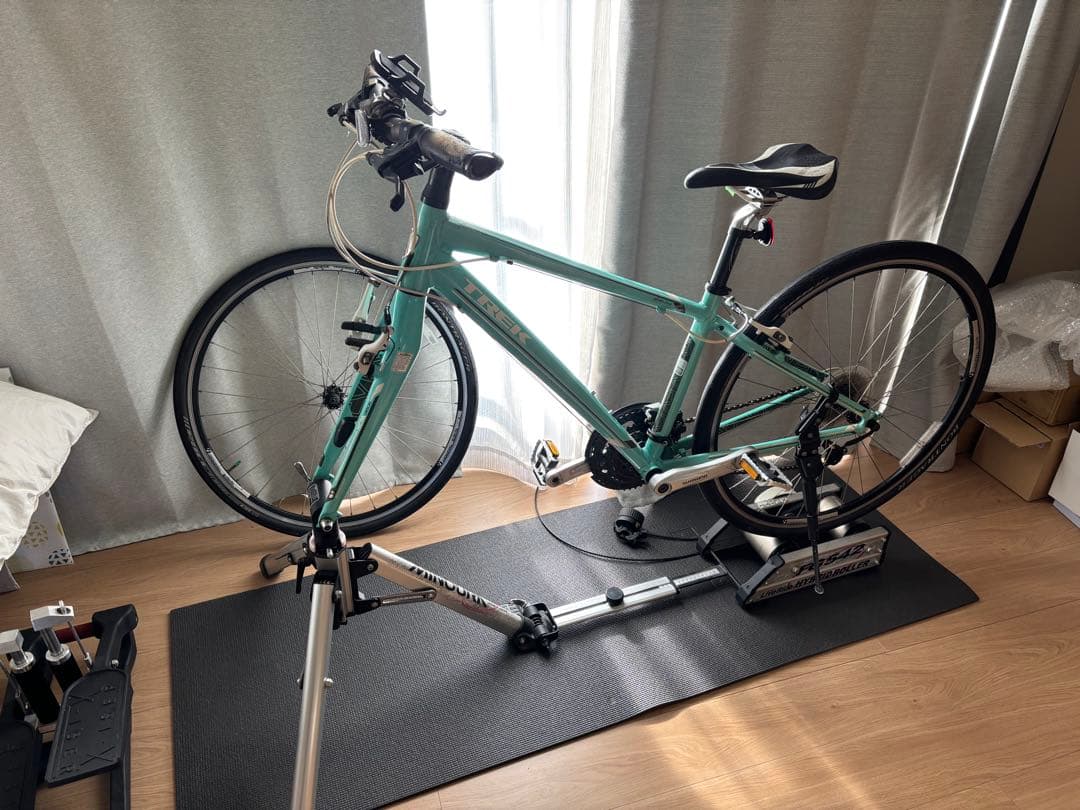 トレック　7.4 38センチ　プラス　ミノウラ　ローラー台　セット！　引取りのみ