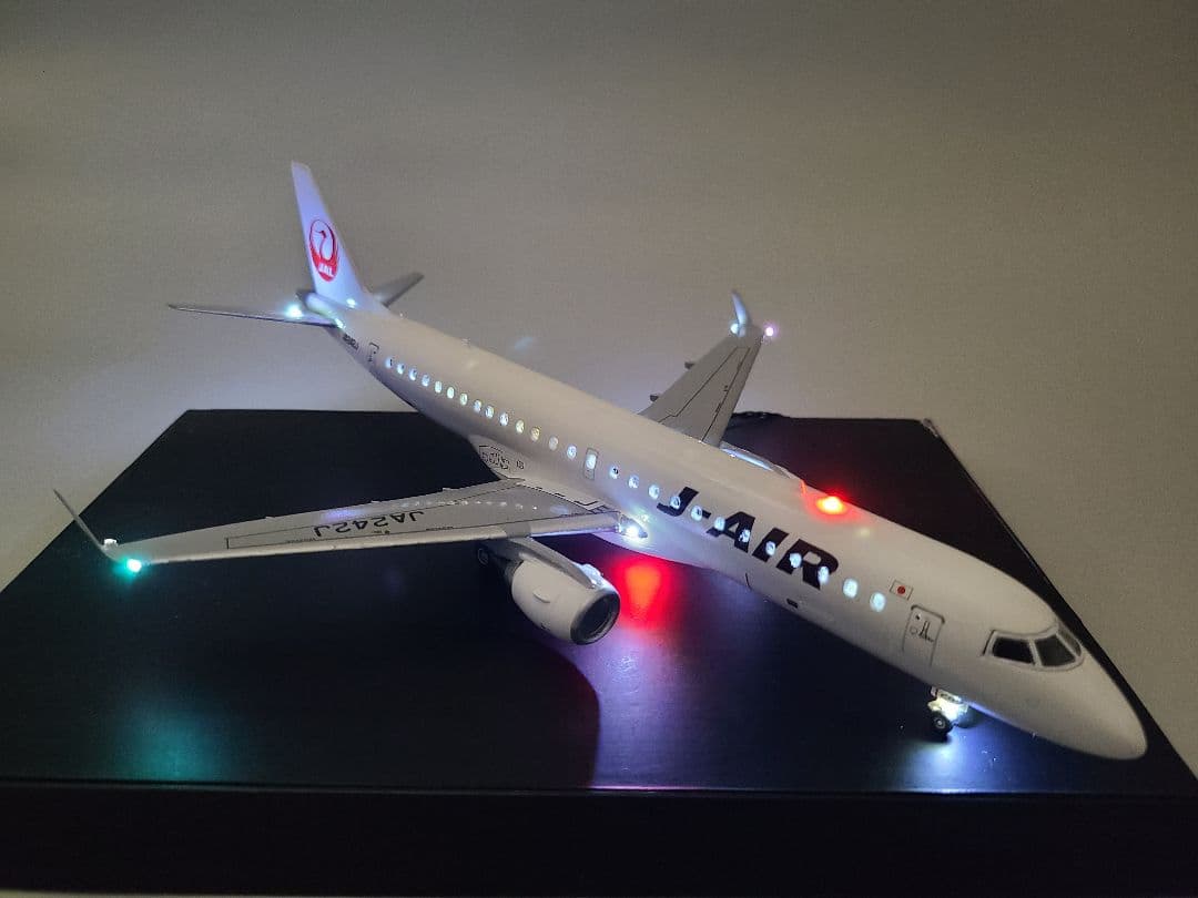 JAL エンブラエル E190 LED仕様完成品
