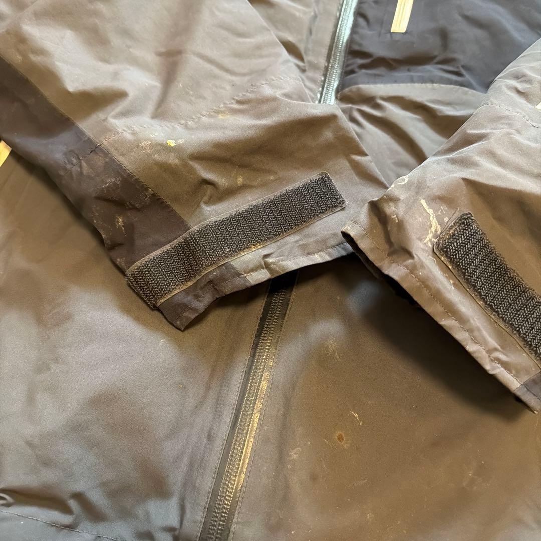 Daiwa GORE-TEX レインウェア スーツ DW-1921 Mサイズ