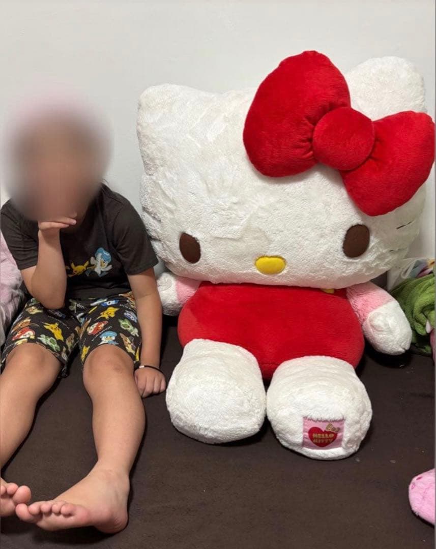 キティちゃんぬいぐるみ　超特大キティちゃん　希少レアキティ