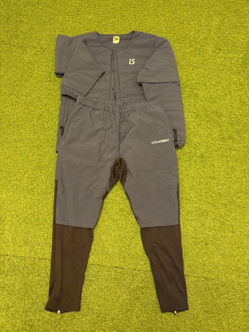 ルースイソンブラ　ネイビー上下セット