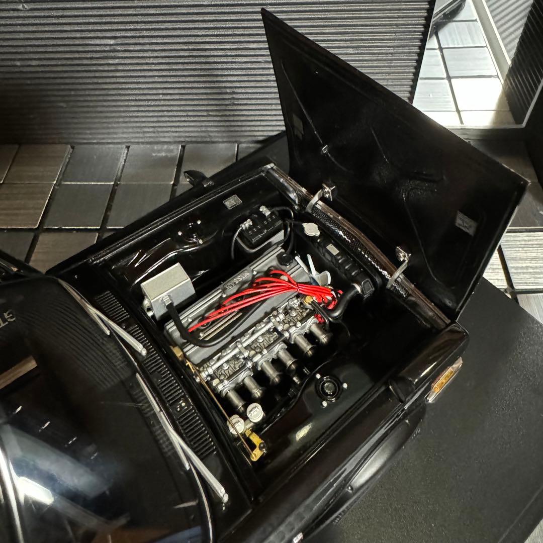 絶版未展示品 オートアート1/18GT-R(KPGC10)チューンドバージョン