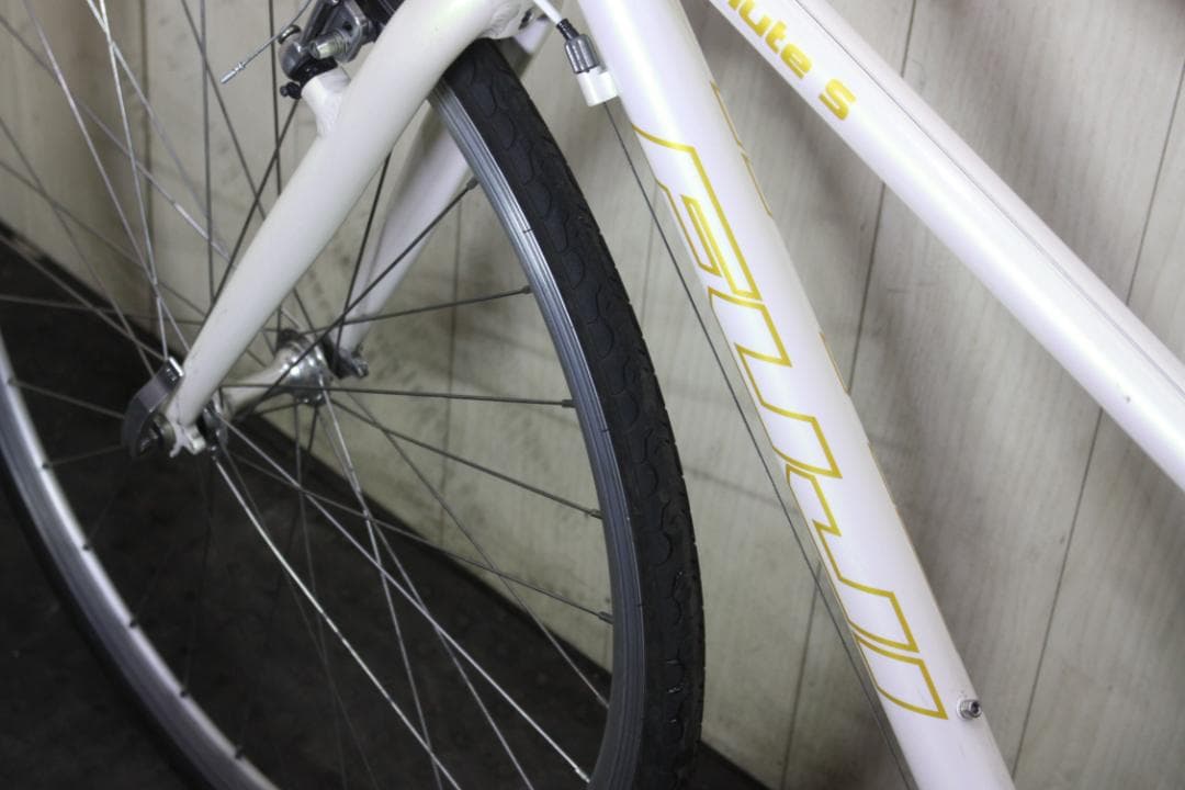 FUJI ABSOLUTE S 700C アルミ 24速 380mm クロス