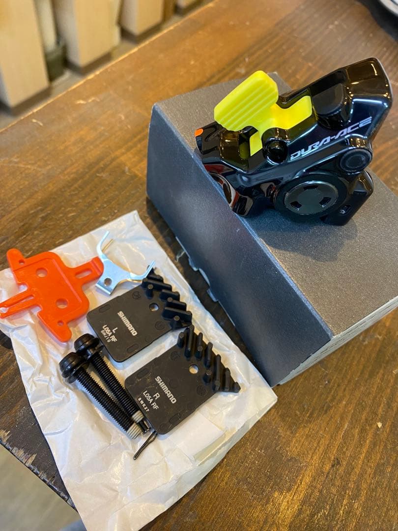 SHIMANO duraace BR-R9270 リア　新品