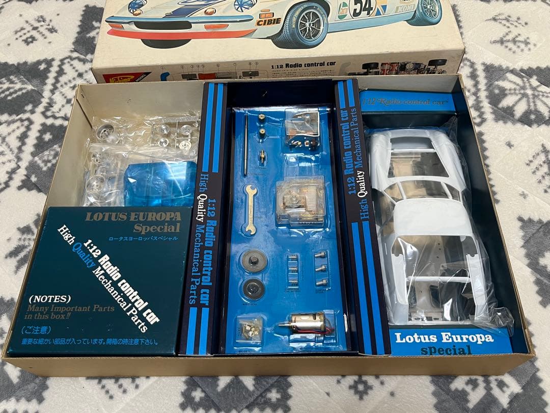 ウルトラ！ニチモ1/12 ロータスヨーロッパ 未組み立てRCキット