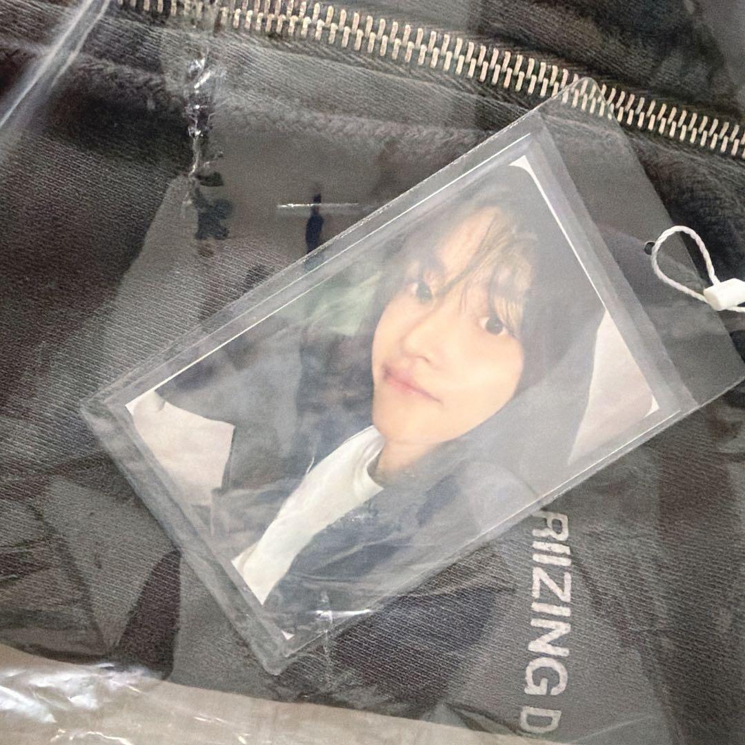 RIIZING DAY FINALE　ZIP-UP HOODIE ウォンビン