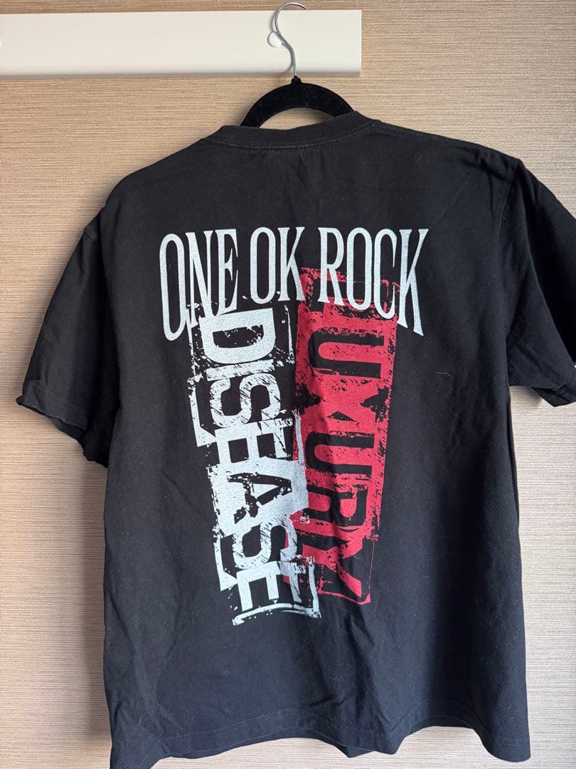 ONE OK ROCK LIVE Tシャツ、マフラータオル