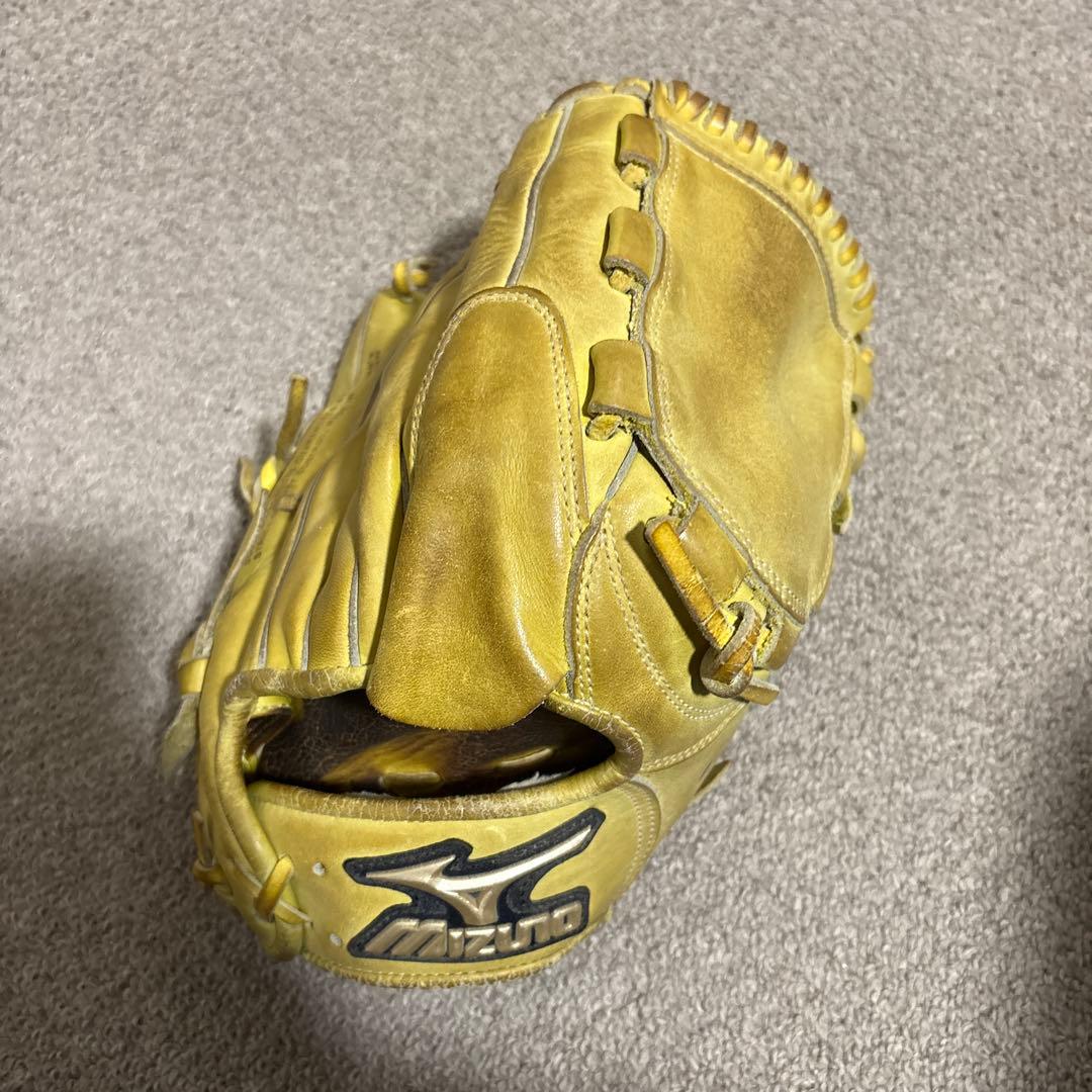 ミズノグローバルエリート軟式用投手グローブ