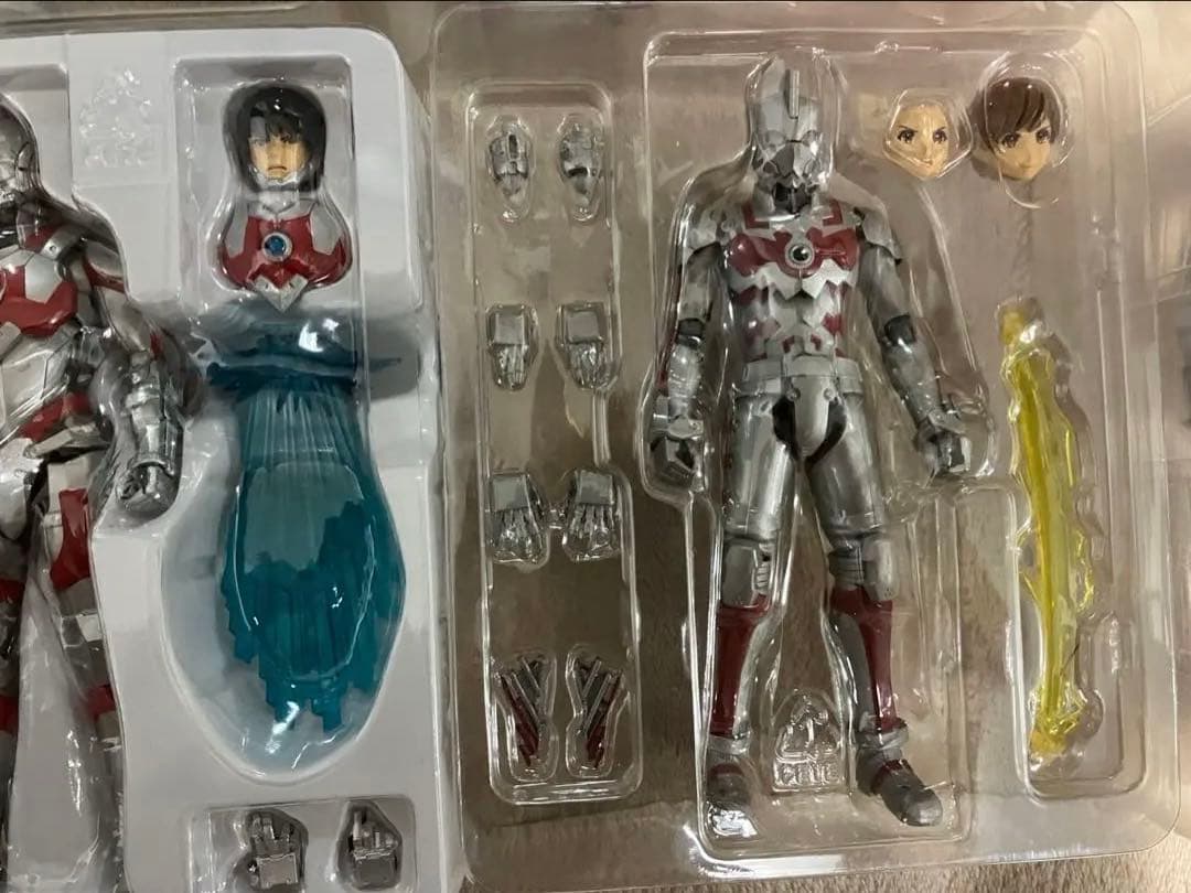 SHフィギュアーツ　アニメウルトラマンセット