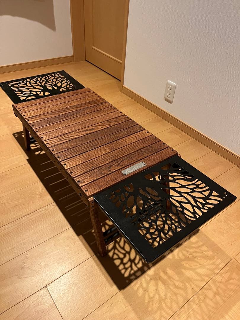 ハレテーブル　ブラックデザイン　美品