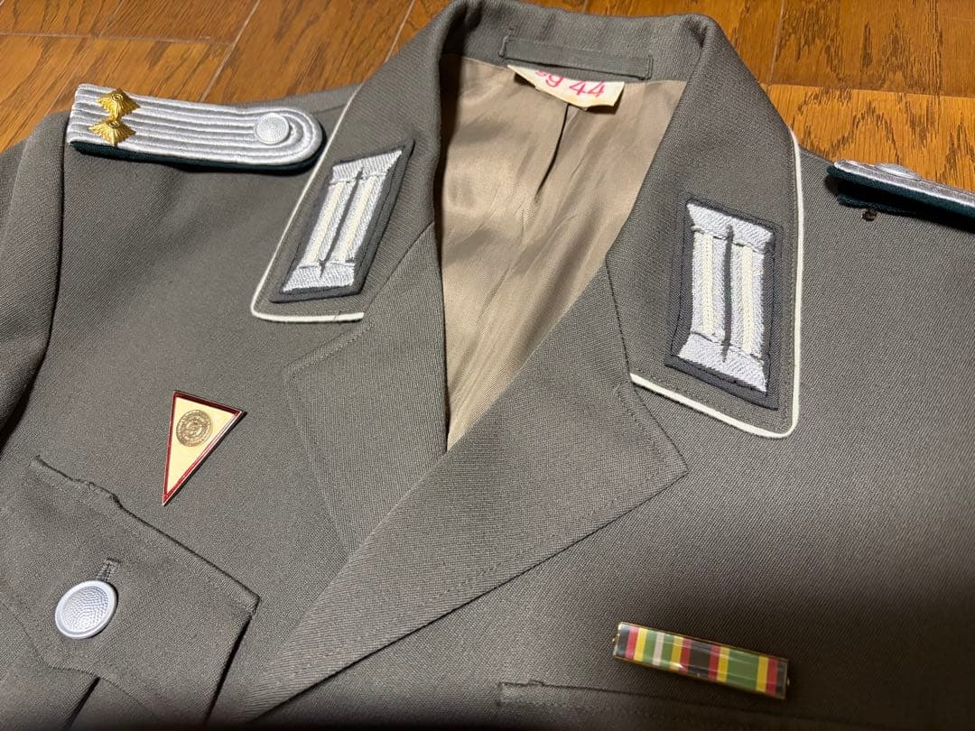 東ドイツ軍 将校 常勤服 国家人民軍 東独 士官 制服 軍服 制帽