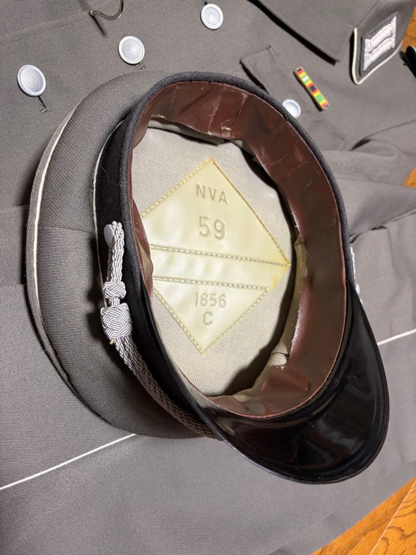 東ドイツ軍 将校 常勤服 国家人民軍 東独 士官 制服 軍服 制帽