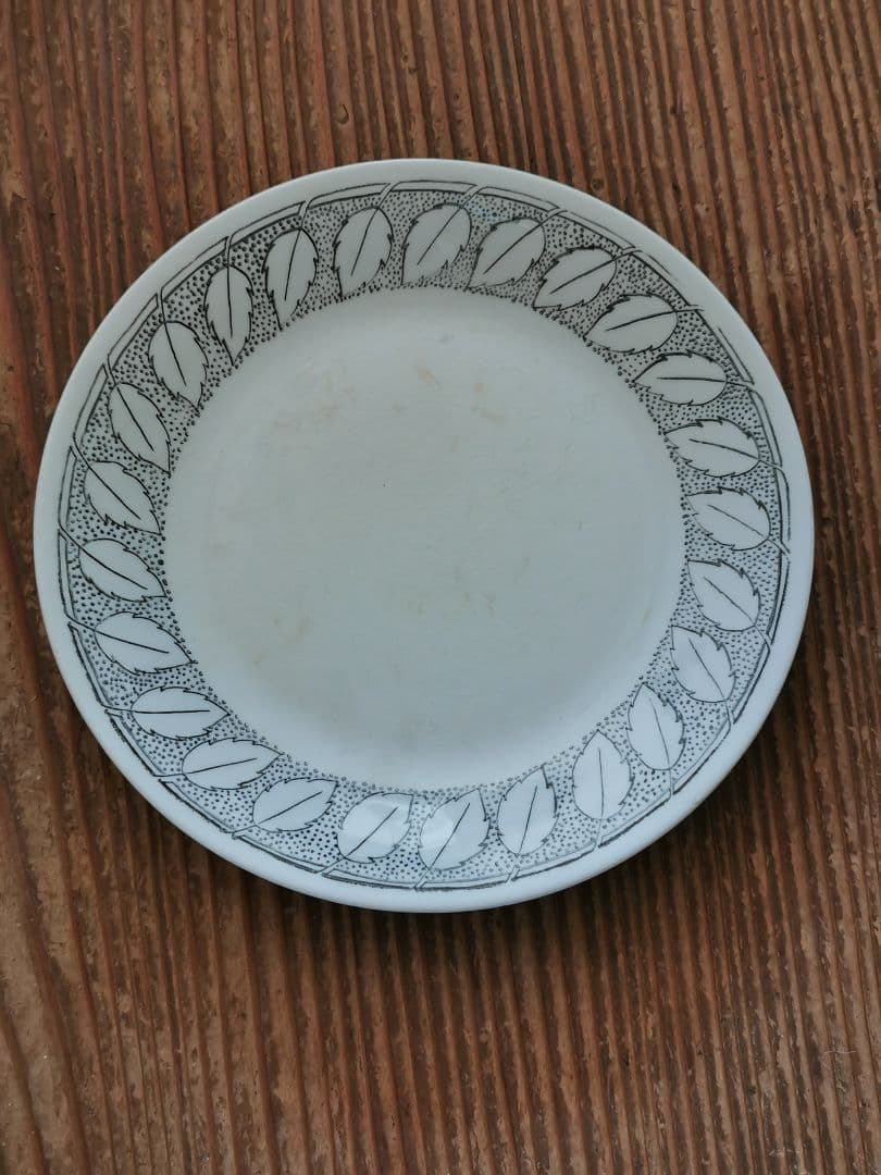 ヴィンテージ スウェーデン イェフレ ブラード リーフ 葉の線描と点描 プレート