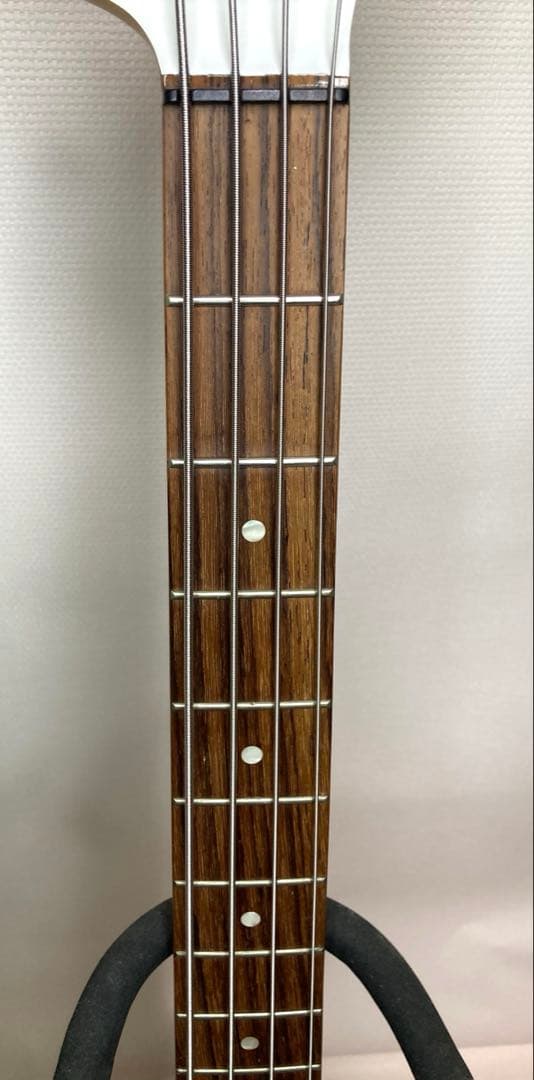 FERNANDES ZO-3 BASS ホワイト アンプ内蔵 ショートスケール