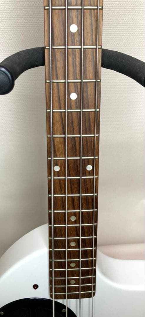 FERNANDES ZO-3 BASS ホワイト アンプ内蔵 ショートスケール