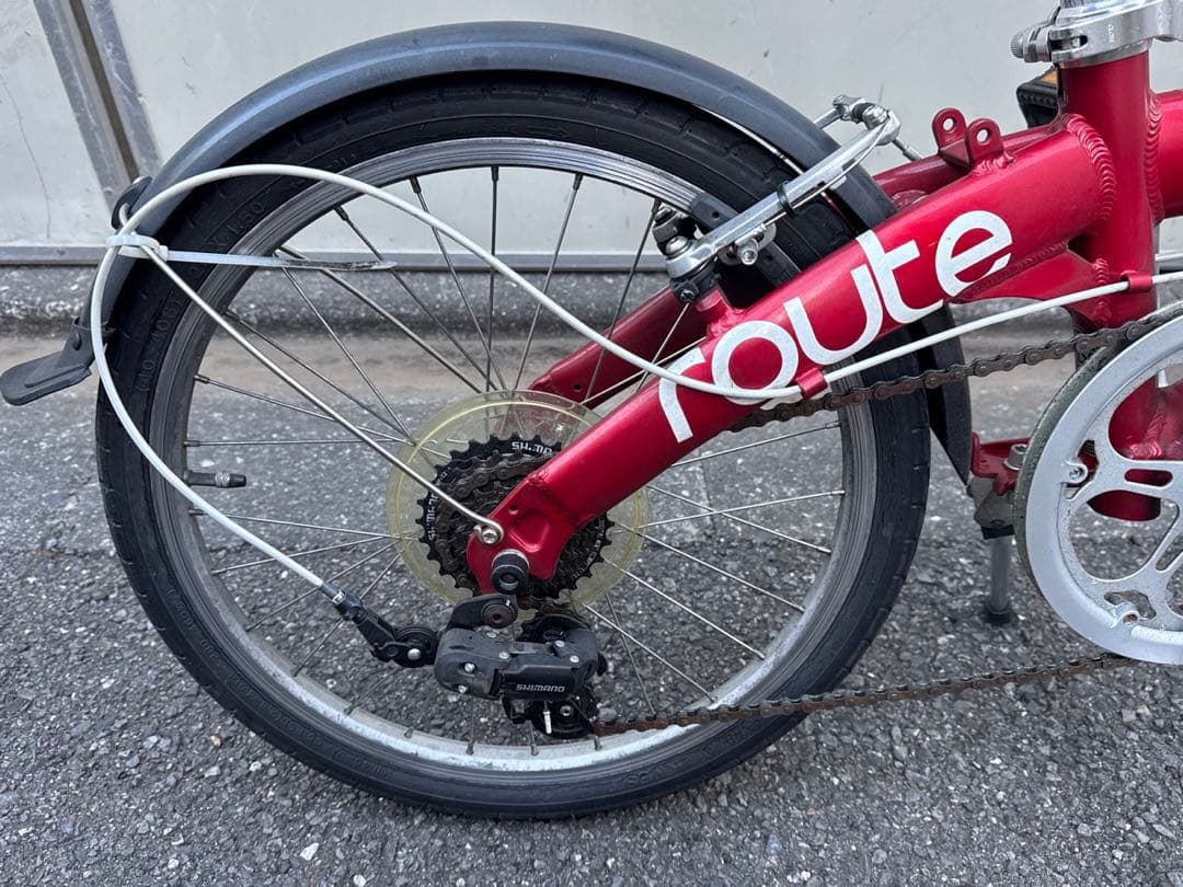【都内お届け可】DAHON Route 折り畳み自転車 7速ミニベロ 小径車20