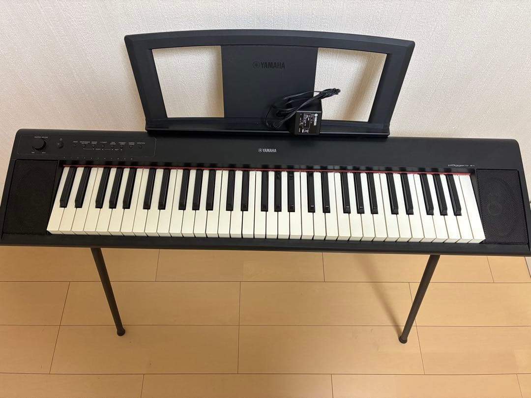 YAMAHA 電子ピアノ61鍵　専用スタンド付 piaggero NP11