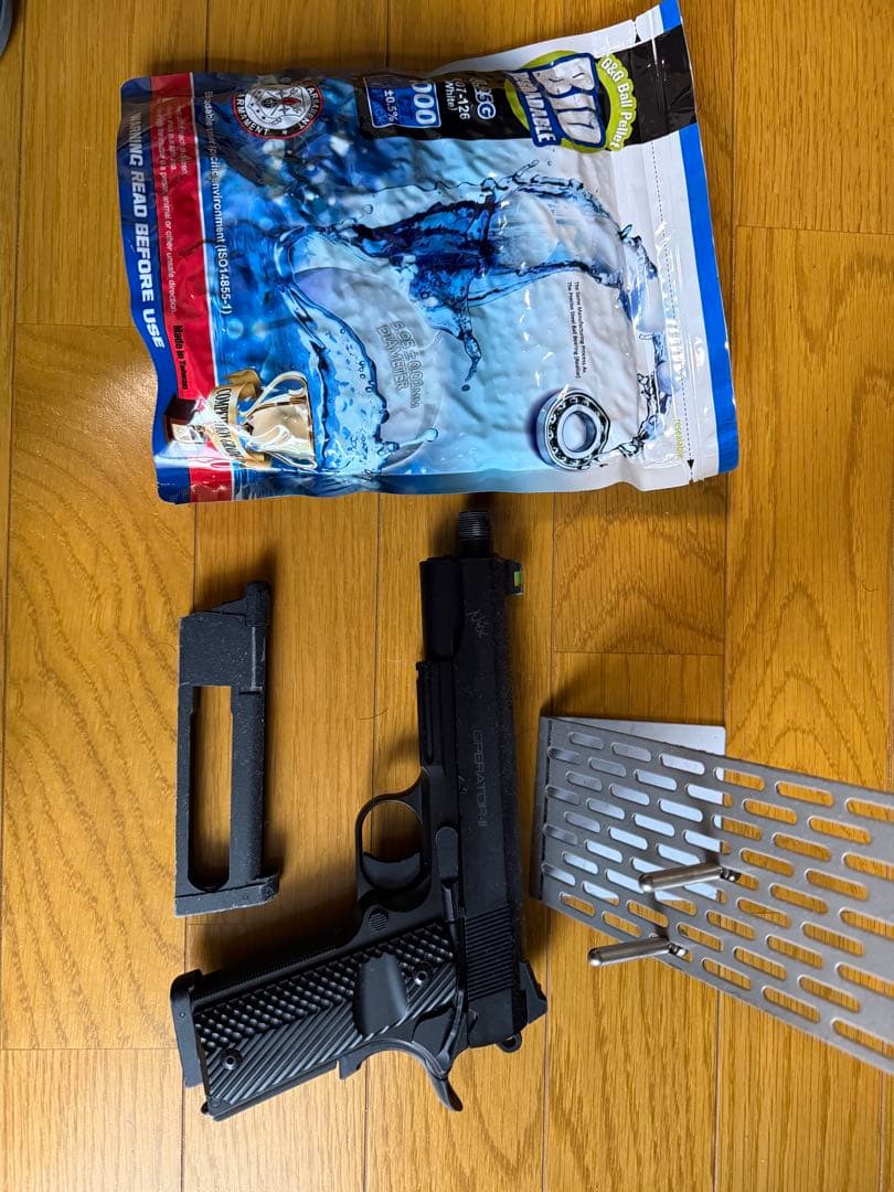 ガスガンcarbon8 niteshiftとその弾、スタンドのセット