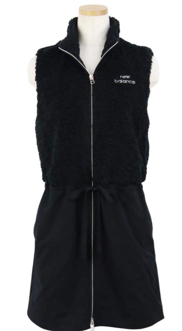 新品タグ付き、New Balance ブラック ワンピース