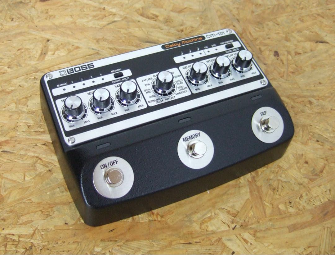 BOSS DM-101 Delay Machine アナログディレイ