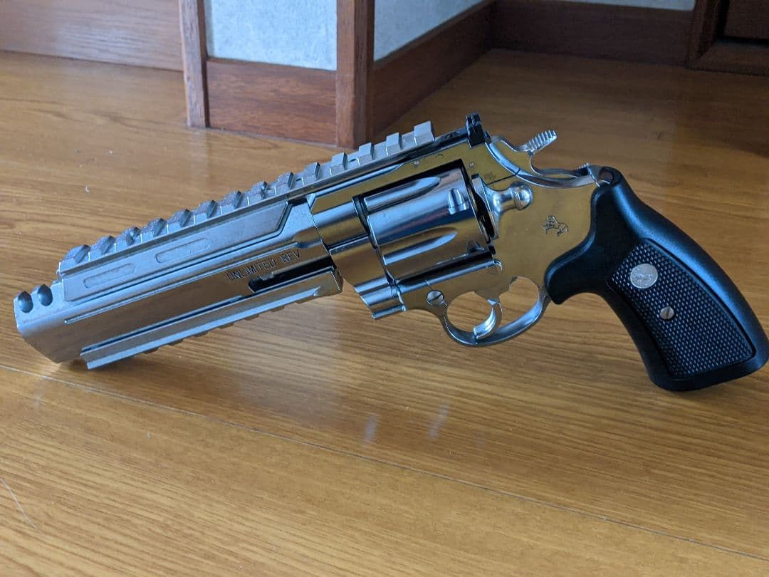 マルシン　アンリミテッドリボルバー 6mm