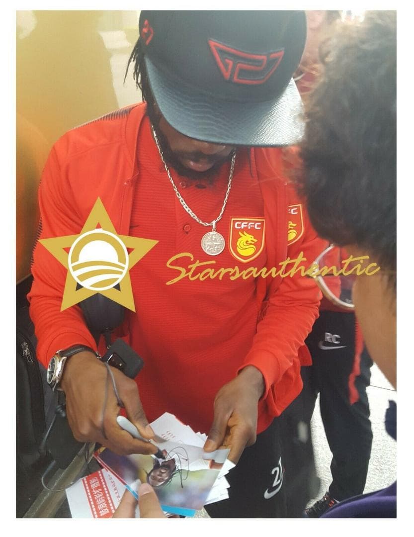 直筆サイン入り写真 ジェルヴィーニョ 河北華夏幸福足球倶楽部 SA鑑定済