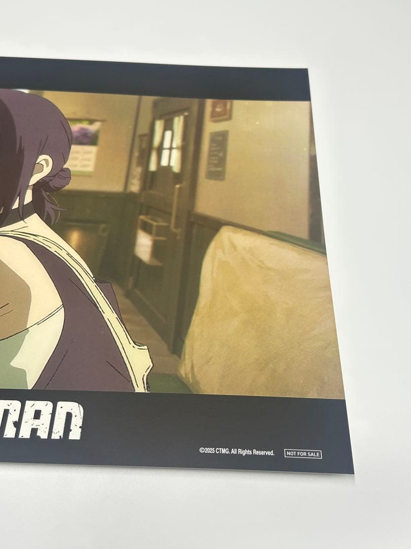 台湾限定 劇場版 チェンソーマン レゼ編 レゼ A3 夜光ポスター　香り付き