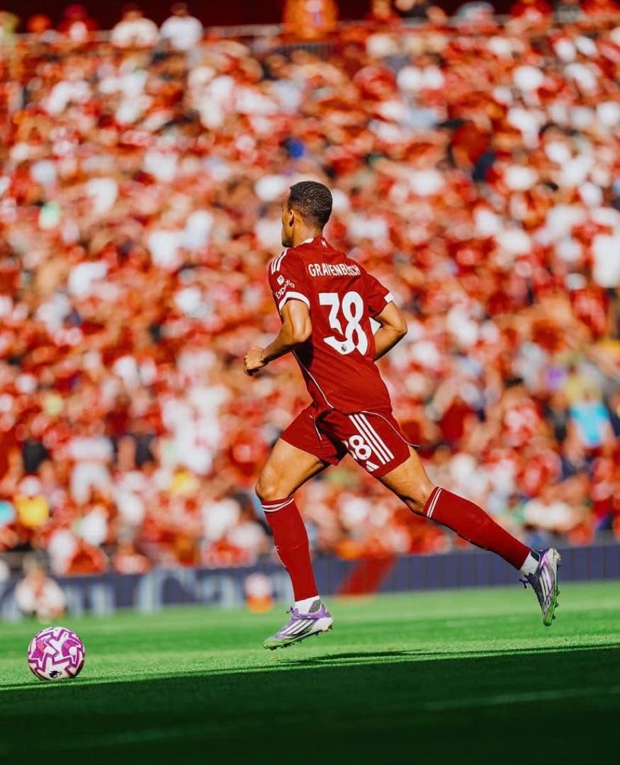 訳あり　25/26 リバプール　フラーフェンベルフ　ユニフォーム 新品 選手用