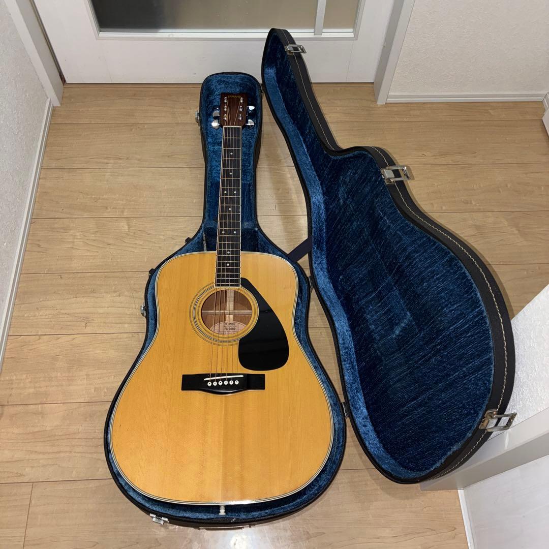 日本製　ヤマハ FG-200D 極美品　弦高調整済み　すぐ弾けます