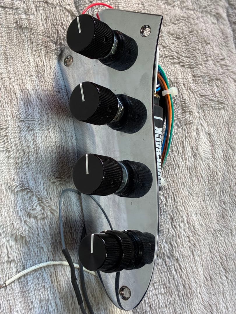 humpback engineering 2107 BassEQ アセンブリ