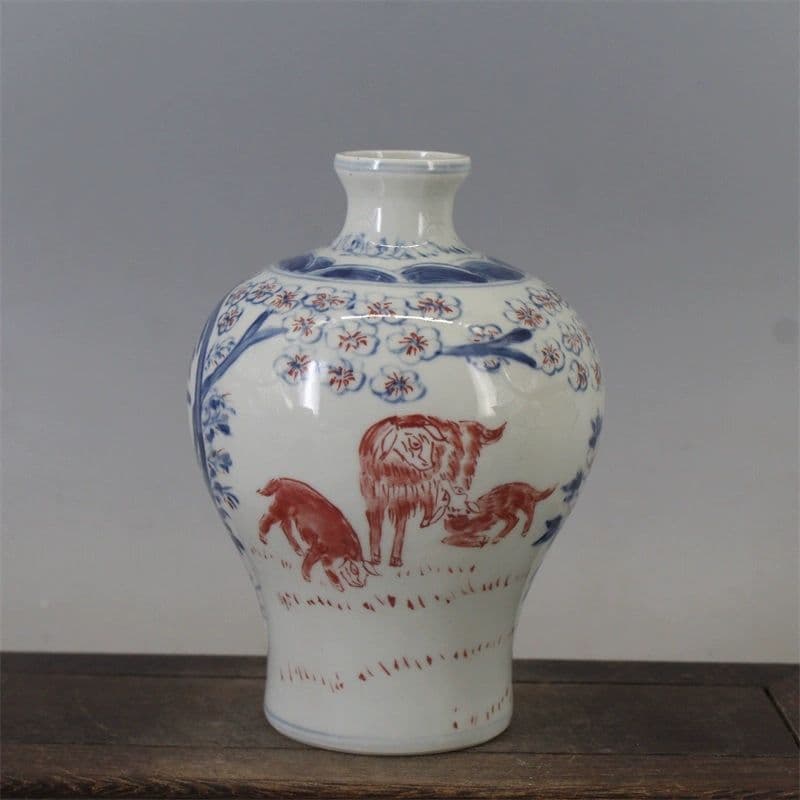 清康煕青花釉里紅三羊開泰梅瓶 景徳鎮 陶磁器 装飾品 現代工芸品 美術品 置物