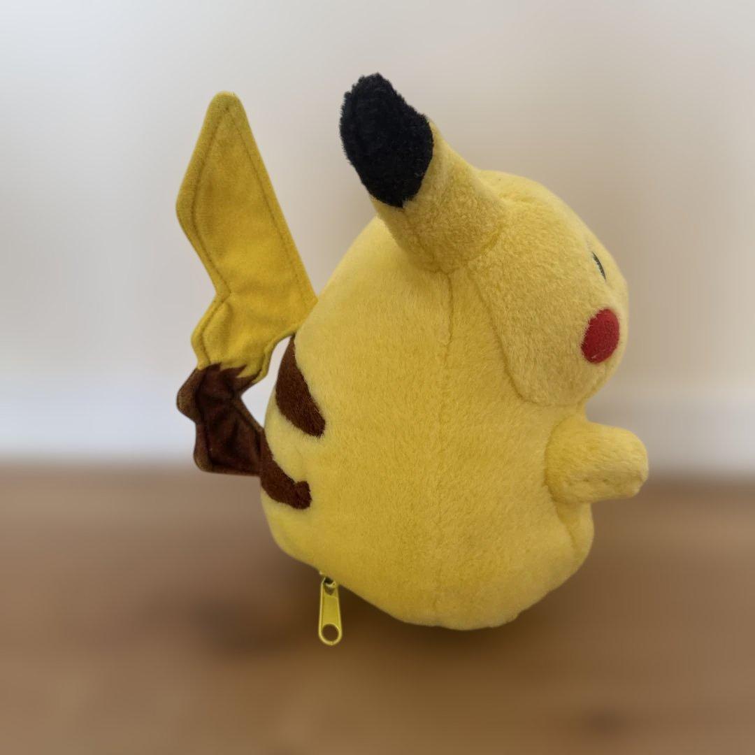 TOMY 初期　ピカチュウ　ぬいぐるみ