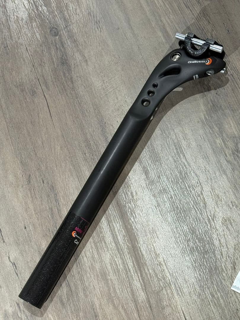 ワンバイエス φ27.2マガタマシートポスト 43mmクランプ付